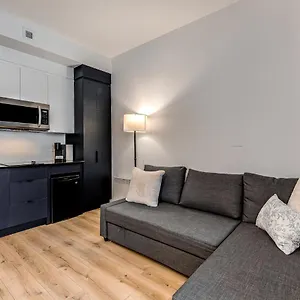  Apartment Touristique ▐ 335 Saint Joseph E▐ Canada